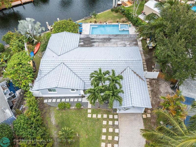 Oakland Park water front pool home