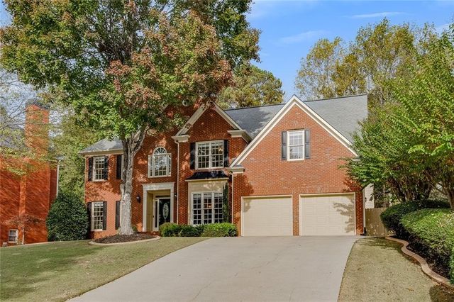 $660,000 | 4013 Sunhill Court | Towne Lake Hills East