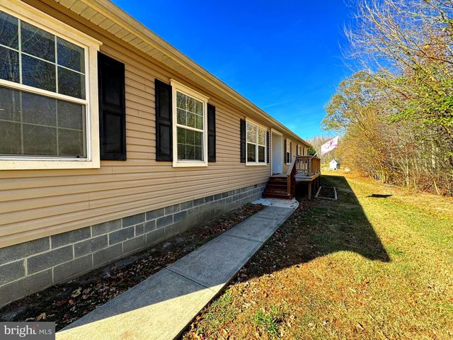 $359,900 | 1687 Fords Corner Road