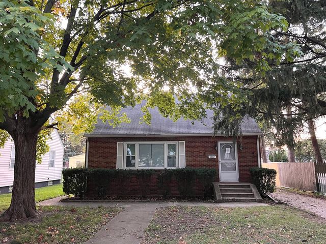 $2,095 | 1307 Highland Avenue | Joliet