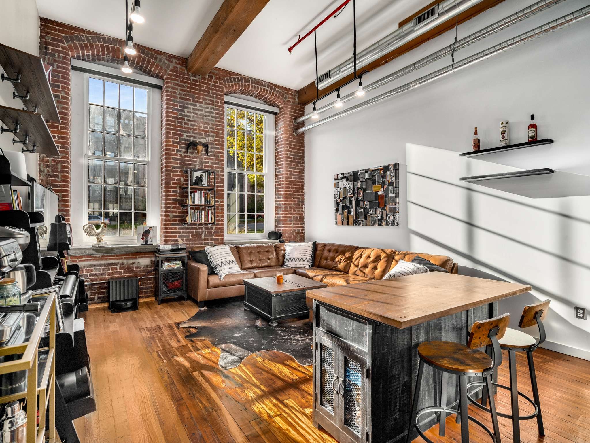 Welcome to this first-floor Werthan Lofts beauty!