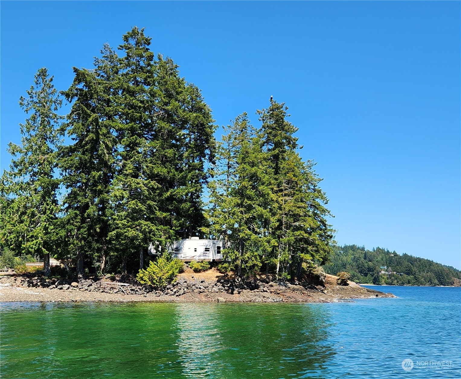 a view of a lake with houses