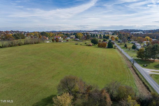 $1,699,900 | 5085 Old Kentucky Road