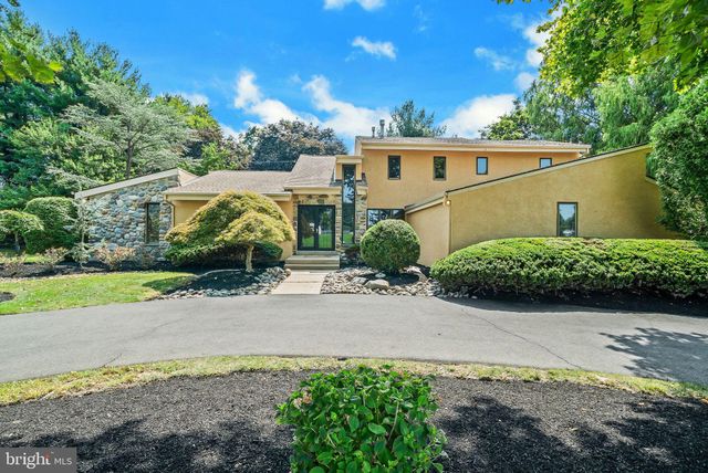 $1,100,000 | 468 Long Lane | Huntingdon Valley