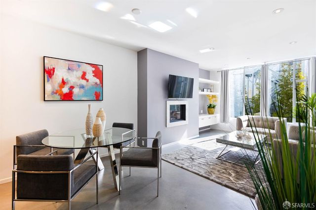 $859,000 | 520 Chestnut Street, Unit 301 | North Beach