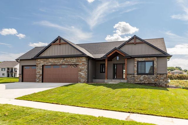 $815,000 | 480 Somerby Parkway Northeast | Byron