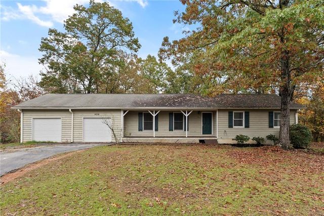 $254,900 | 4014 Creekside Drive