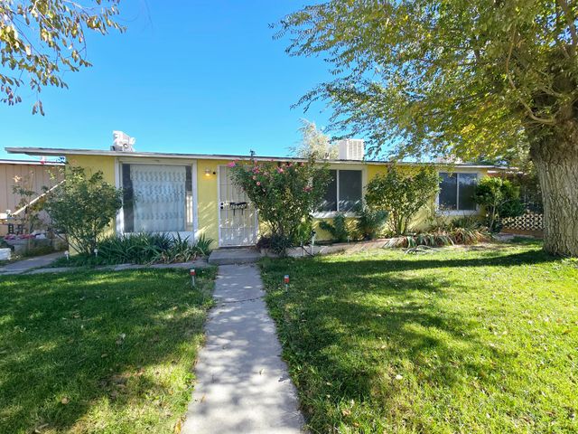 $2,300 | 45528 10th Street West | Mariposa