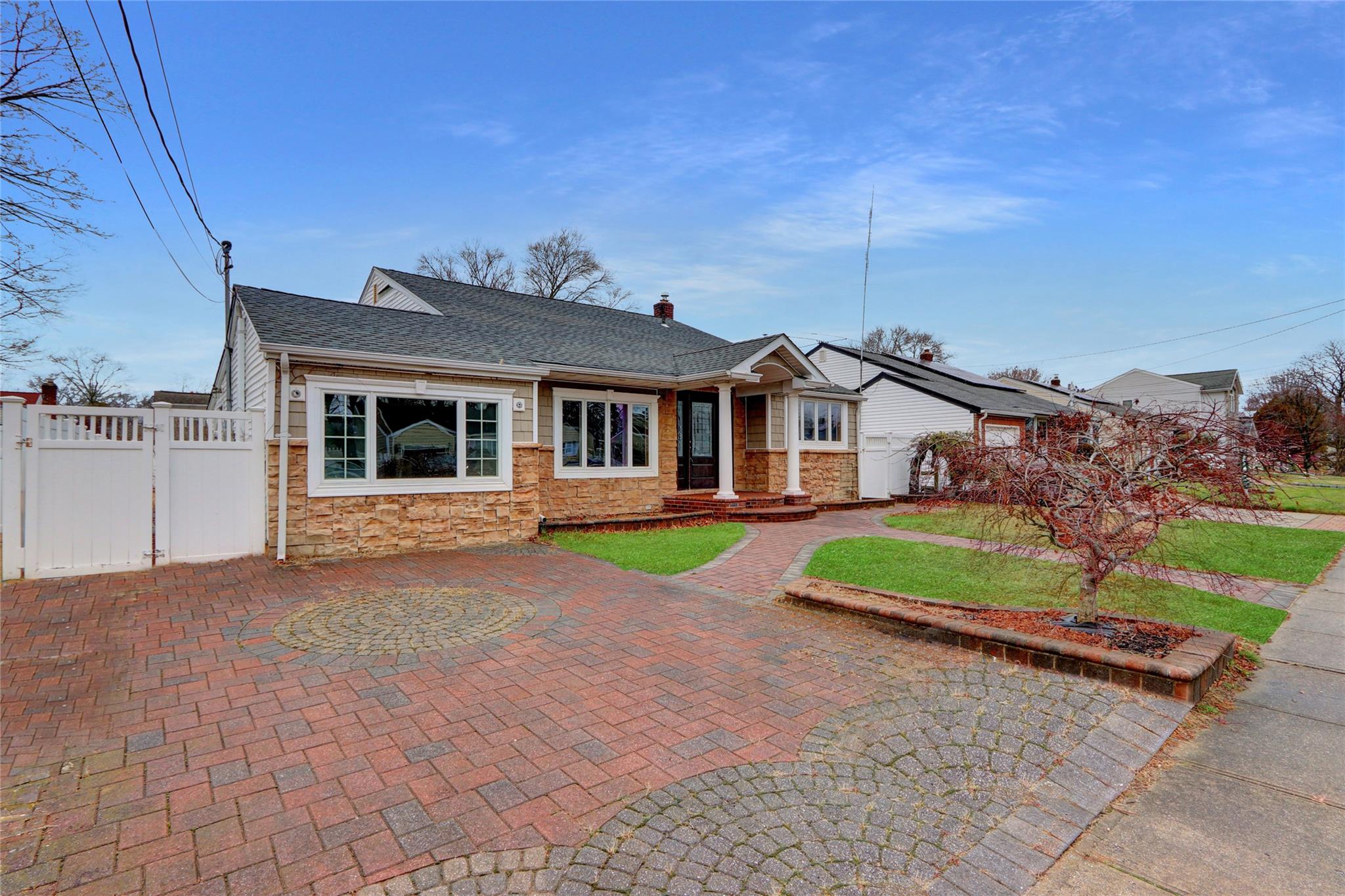 front view of house with a yard