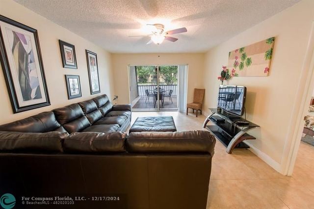 $2,300 | 460 Northwest 20th Street, Unit 2090 | Boca Raton Hills