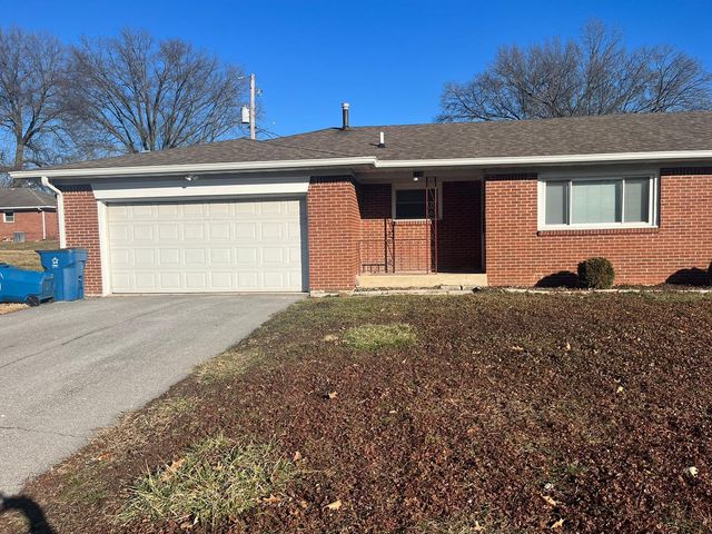 $1,450 | 1108 Penny Lane | Chesterton