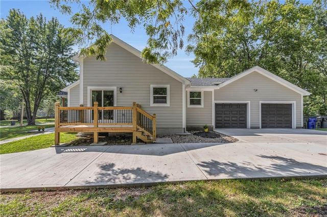 $349,950 | 524 East Prairie Street | Mulberry Hills