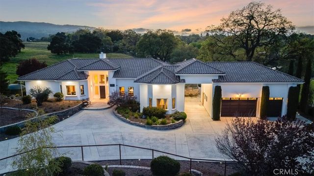 $1,979,000 | 16390 Norte Road | Garden Farms