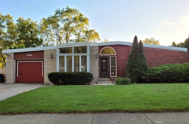 $514,000 | 864 Sumac Road | Highland Park