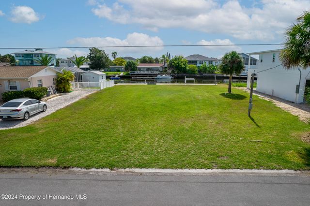 $325,000 | 4530 Gulfstream Weeki Wachee | Hernando Beach