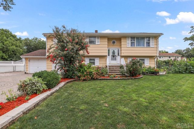 $629,000 | 13 Dickerson Drive | Piscataway