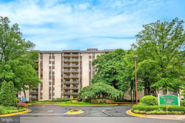 $1,950 | 6001 Arlington Boulevard, Unit 806 | Woodlake Towers