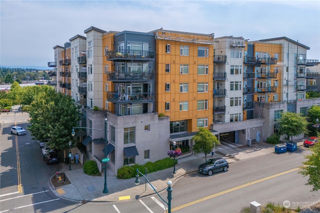 $575,000 | 15100 6th Avenue Southwest, Unit 728 | Downtown Burien