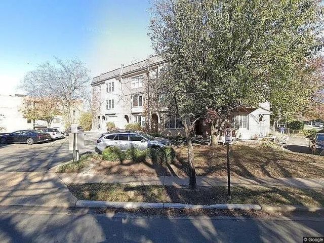 $464,900 | 1501 12th Street North, Unit B | Radnor-Fort Myer Heights