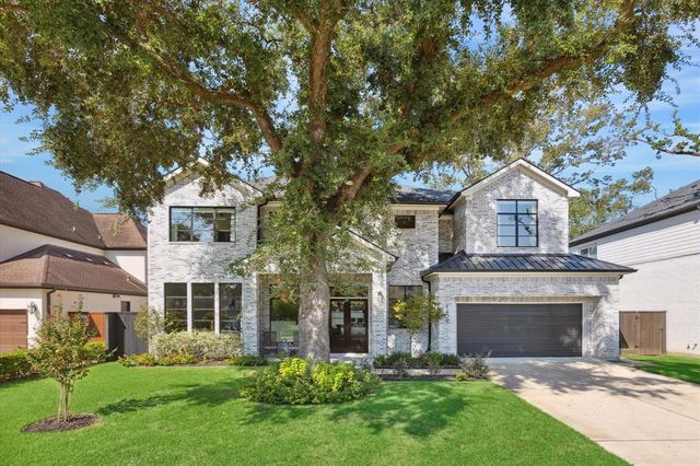 $1,875,000 | 1409 Pine Chase Drive | Glenmore Forest