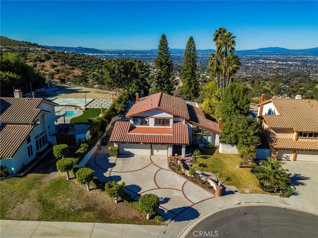 $1,699,900 | 1061 East Hills Drive | East Hills