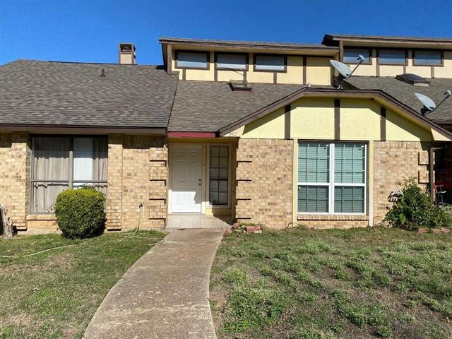 $199,990 | 247 Hood Street | Cedar Hill City Center