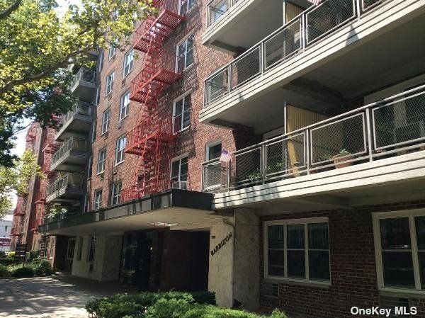 $248,000 | 142-05 Roosevelt Avenue, Unit 521 | Downtown Flushing