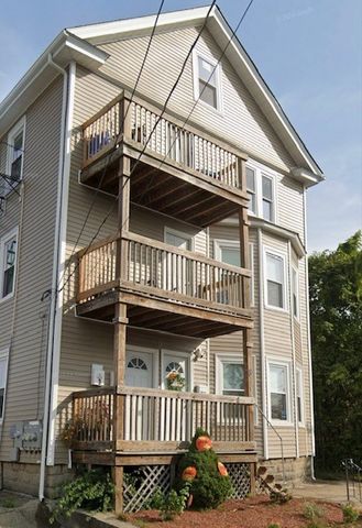 $2,100 | 8 Humes Street, Unit 2 | Downtown Pawtucket