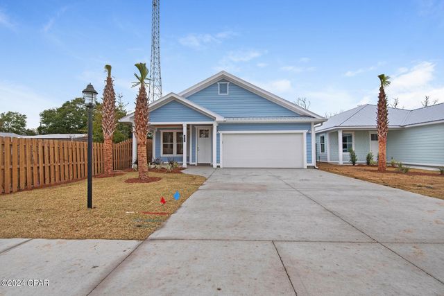 $2,650 | 8436 Warner Avenue | Upper Grand Lagoon