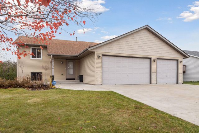 $475,000 | 7436 44th Street North | Oakdale