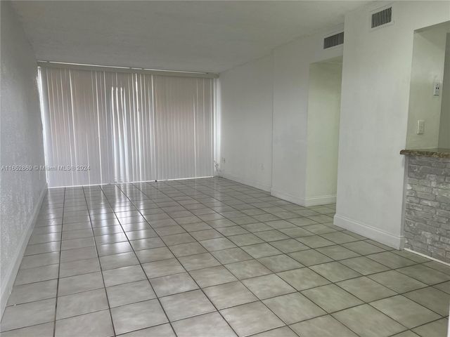 $2,250 | 816 Northwest 87th Avenue, Unit 505 | Fountainebleau