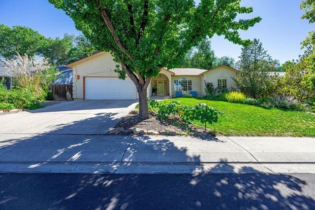 $529,000 | 2711 East Yucatan Court | Paradise Hills