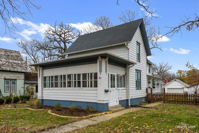 $319,900 | 67 North Liberty Street | Elgin