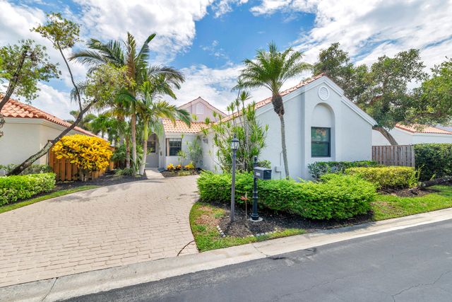 $755,000 | 2690 Mikasa Drive | Crystal Pointe