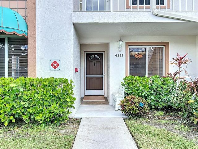 $269,000 | 4382 Madeira Court, Unit 3361 | Bee Ridge