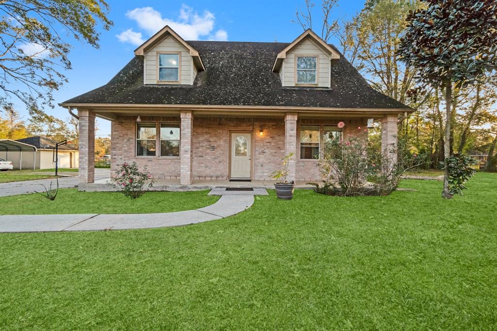 Welcome home to 22940 Timber Oaks Ln!