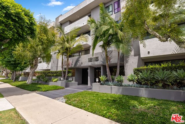 $5,000 | 12115 San Vicente Boulevard, Unit 309 | Brentwood