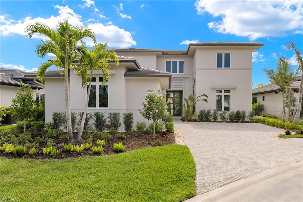 View of front of home featuring a front yard