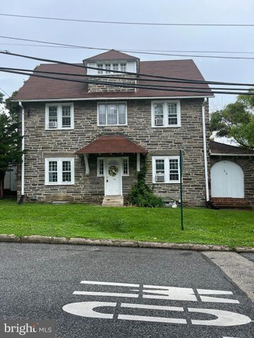 $2,500 | 218 Landover Road, Unit 1 | Bryn Mawr