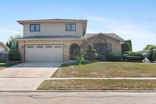 $430,000 | 720 Roof Avenue | Romeoville