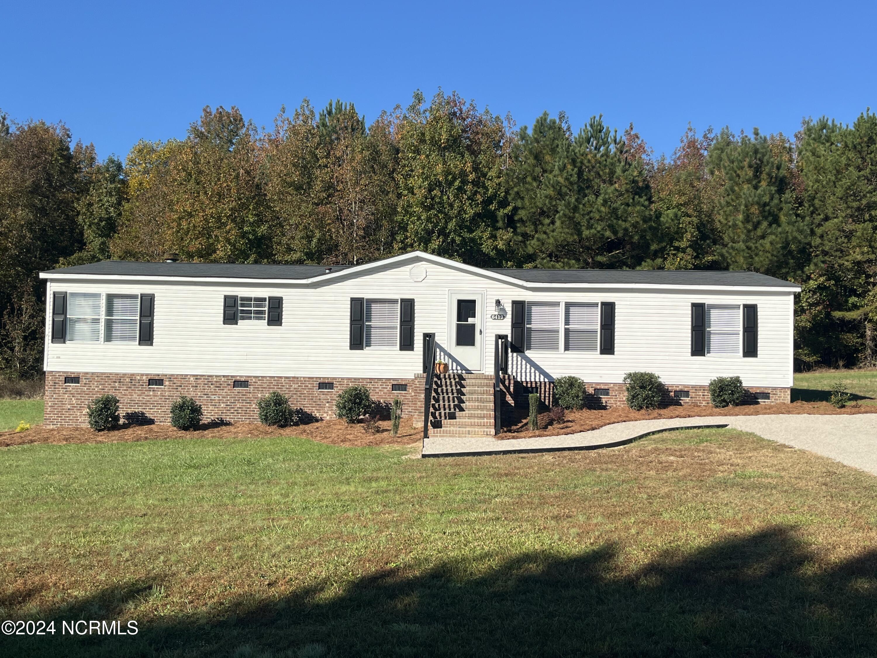 Home for Sale in Castalia, NC