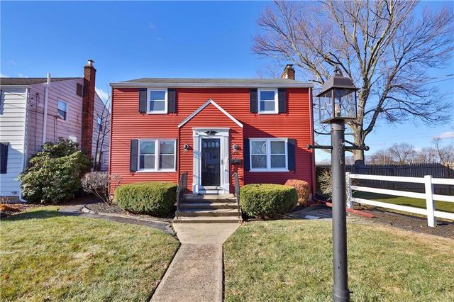 $325,000 | 1735 Jefferson Avenue | Bethlehem Heights