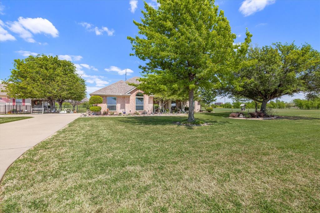 a house view with outdoor space