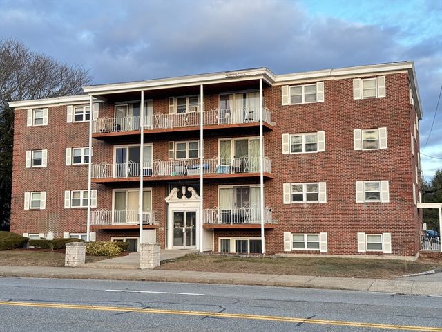 $299,900 | 15 Main Street, Unit 5 | North Reading