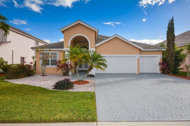 $5,500 | 12348 Cascades Pointe Drive | Boca Falls