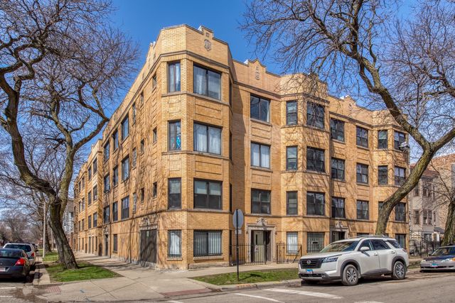 $2,095 | 1904 North Whipple Street, Unit 103 | Logan Square