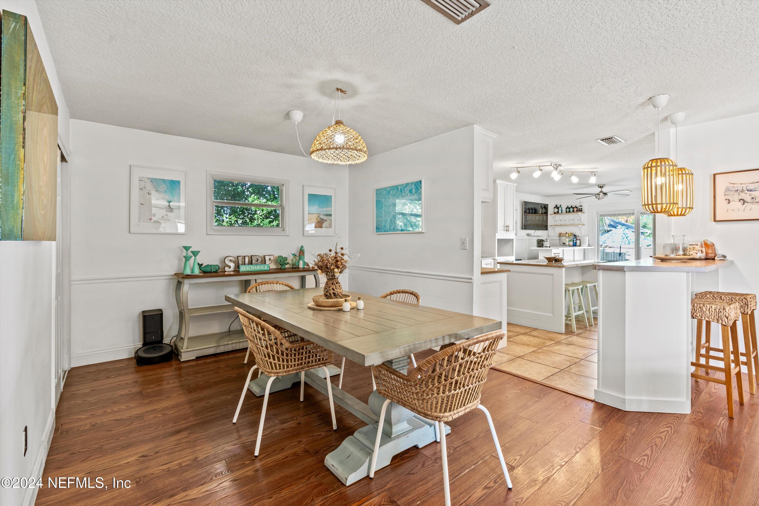 Dining Room & Kitchen