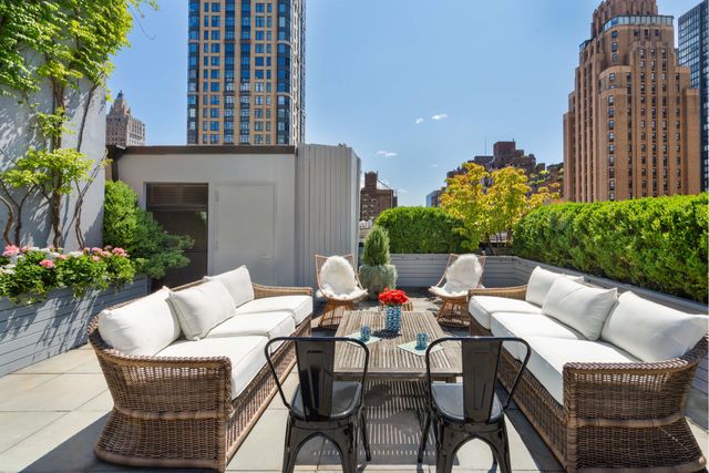 $3,750,000 | 345 East 50th Street, Unit PHB | Midtown East