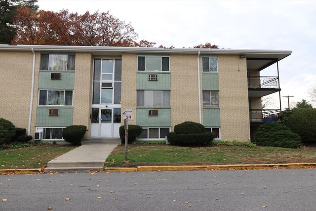 $2,200 | 24 Nelson Drive, Unit 2A | Downtown Randolph