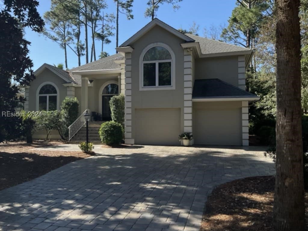 View of front facade with a garage